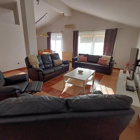 Apartman Debora Sa Privatnim Bazenom พูลา ภายนอก รูปภาพ